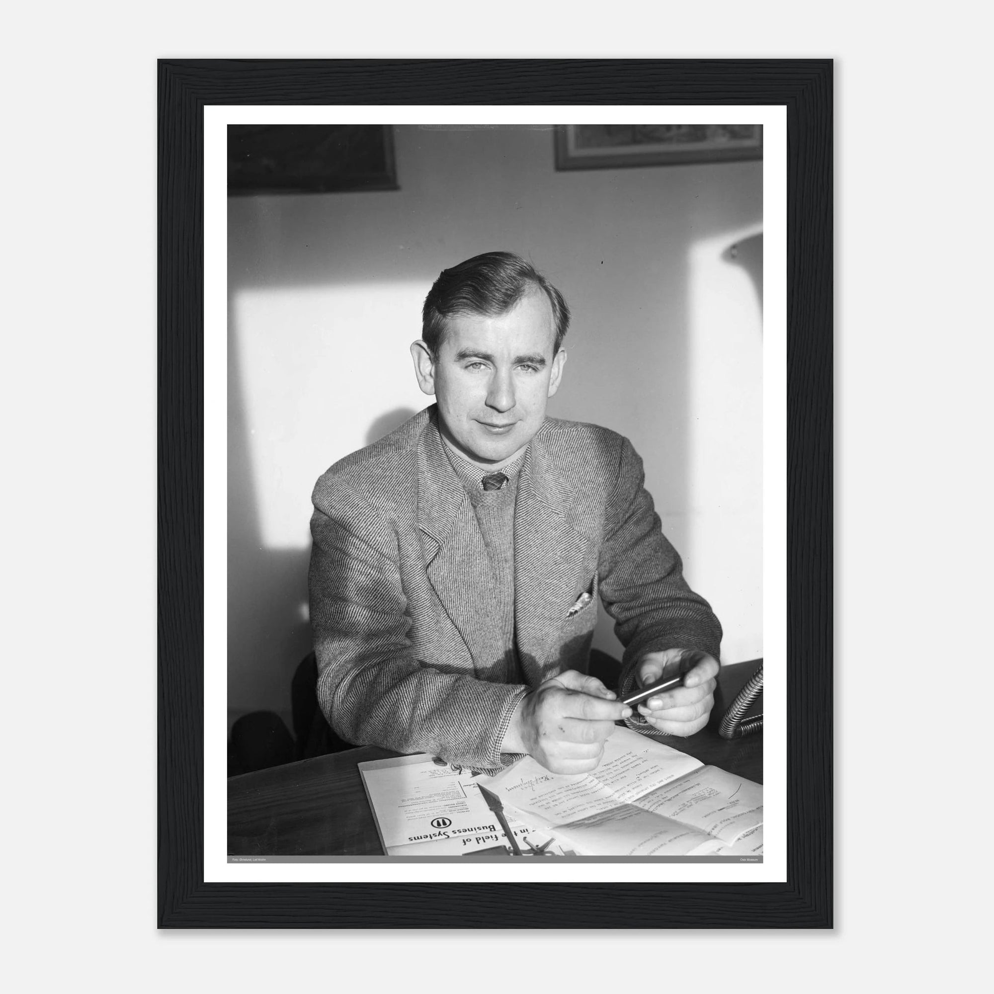 Max Manus art frame for fashion - SKANDINAVER